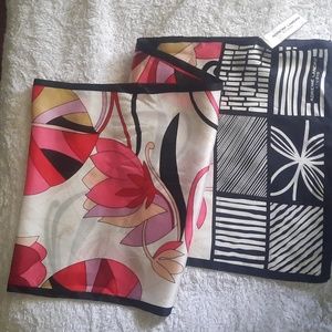 Womens Adrienne Landau 100% silk scarf.